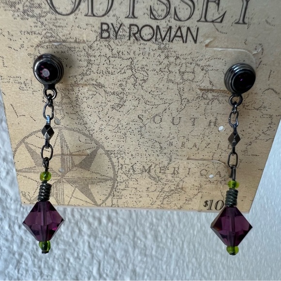 Earrings - Picture 3 of 7